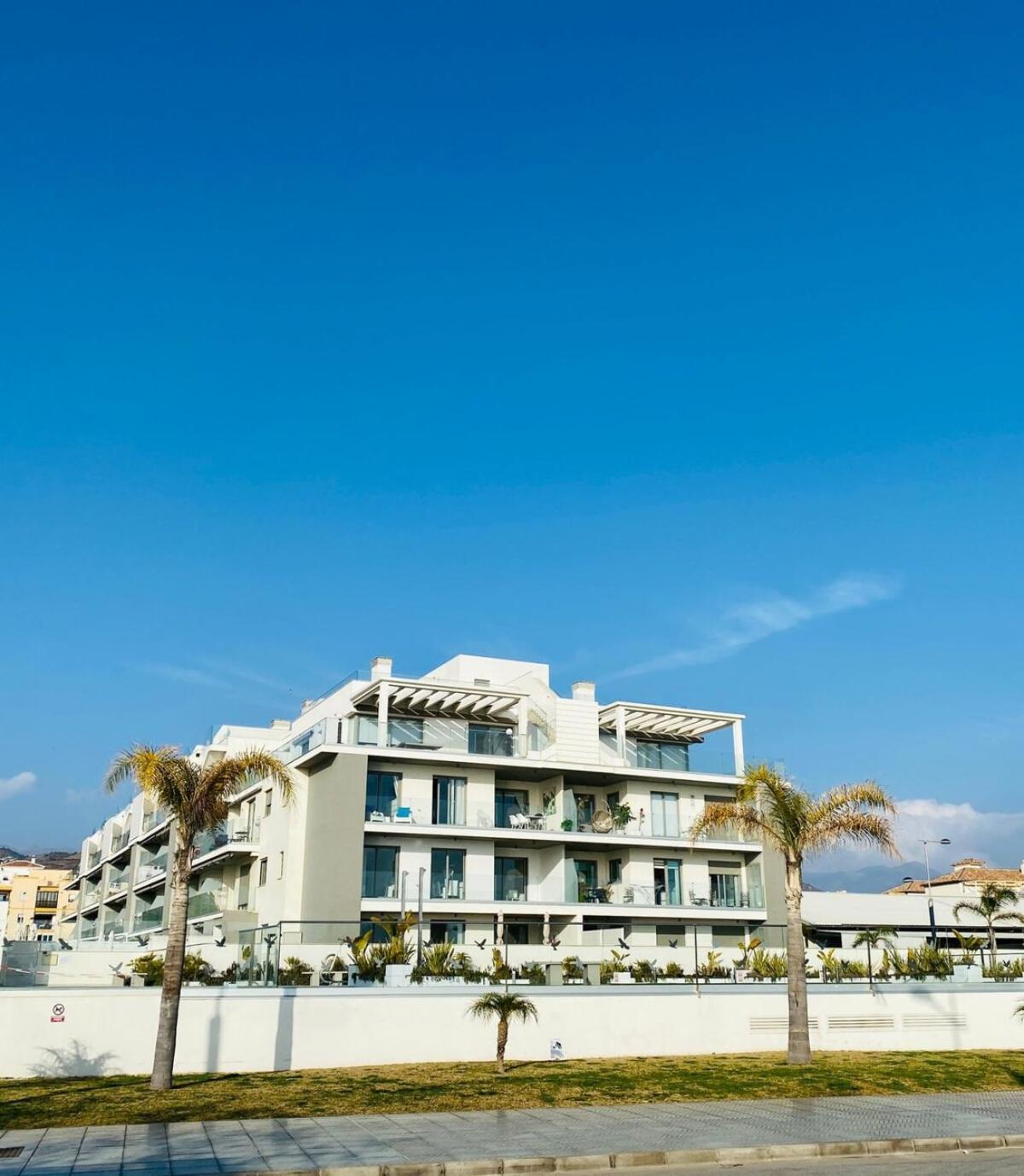 Precioso apartamento con piscina Torrox Esterno foto